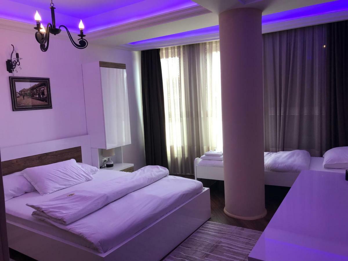 Apollonia Hotel Gjakova Bagian luar foto